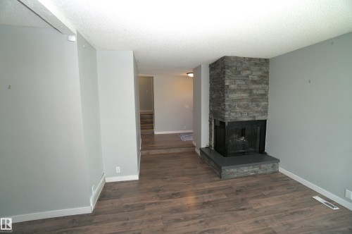 2672 89 Street Nw, Edmonton, AB 