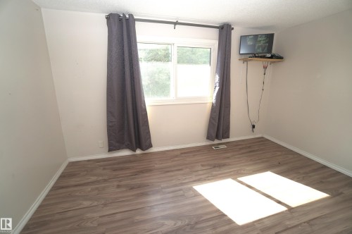 2672 89 Street Nw, Edmonton, AB 
