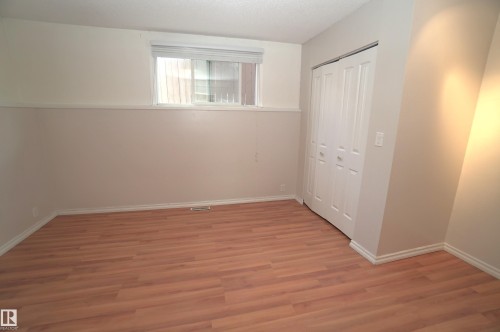 2672 89 Street Nw, Edmonton, AB 