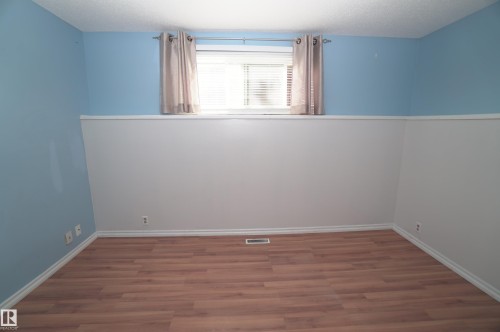 2672 89 Street Nw, Edmonton, AB 