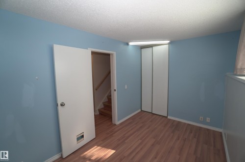 2672 89 Street Nw, Edmonton, AB 