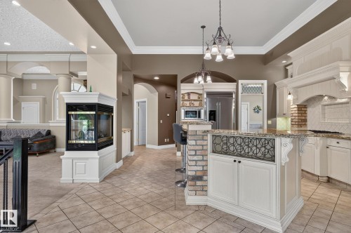 60 Kingsbury Cr, St. Albert, AB - Indoor Photo Showing Kitchen With Upgraded Kitchen