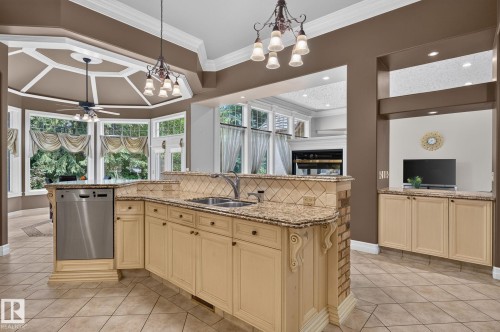 60 Kingsbury Cr, St. Albert, AB - Indoor Photo Showing Kitchen With Double Sink