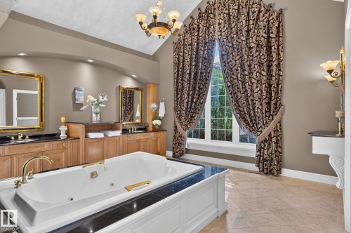 60 Kingsbury Cr, St. Albert, AB - Indoor Photo Showing Bathroom