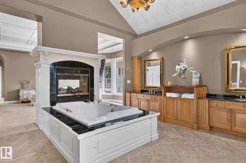 60 Kingsbury Cr, St. Albert, AB - Indoor With Fireplace