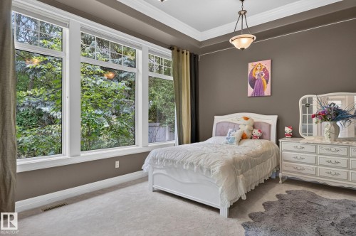 60 Kingsbury Cr, St. Albert, AB - Indoor Photo Showing Bedroom