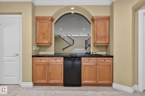 60 Kingsbury Cr, St. Albert, AB - Indoor Photo Showing Kitchen
