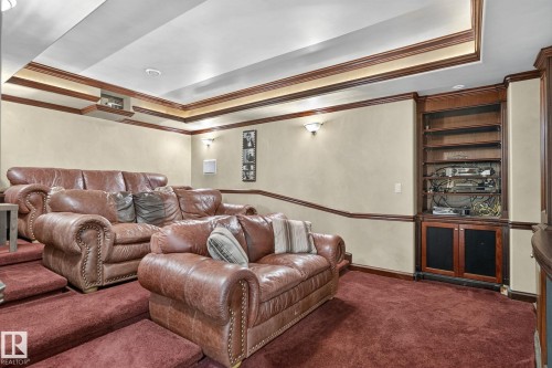 60 Kingsbury Cr, St. Albert, AB - Indoor