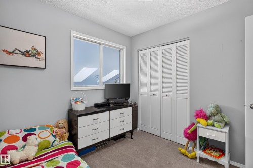 2812 35 Street Nw, Edmonton, AB 