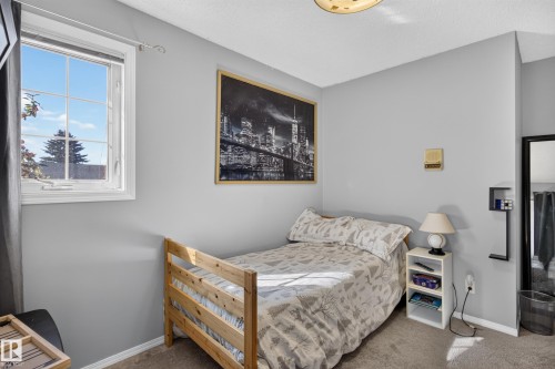 2812 35 Street Nw, Edmonton, AB 
