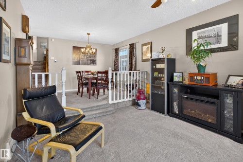 2812 35 Street Nw, Edmonton, AB 