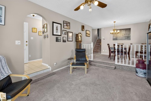 2812 35 Street Nw, Edmonton, AB 