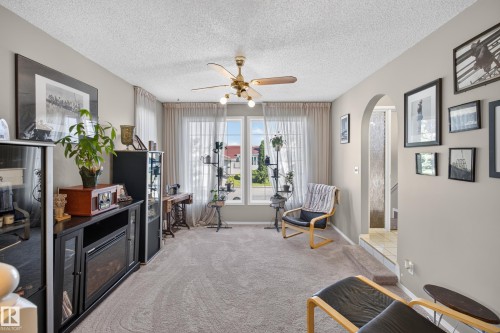 2812 35 Street Nw, Edmonton, AB 