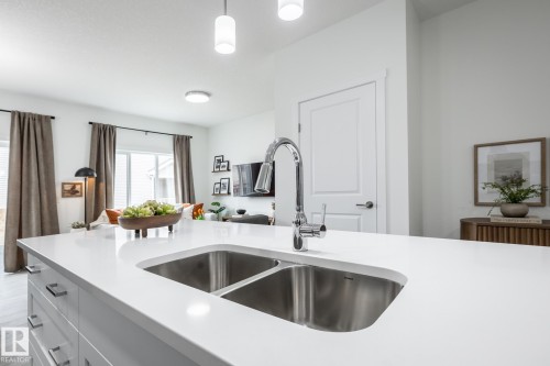 119 Wynn Road, Fort Saskatchewan, AB - Indoor Photo Showing Kitchen With Double Sink