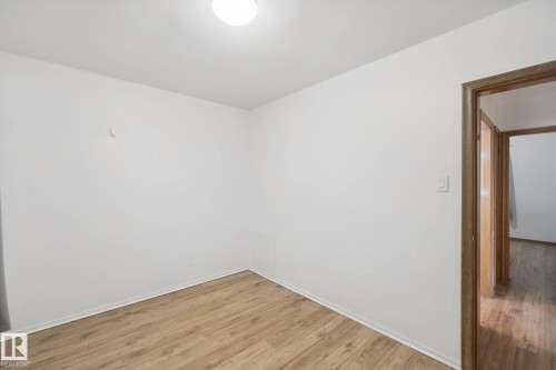 12126 57 Street Nw, Edmonton, AB 