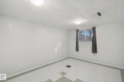 12126 57 Street Nw, Edmonton, AB 