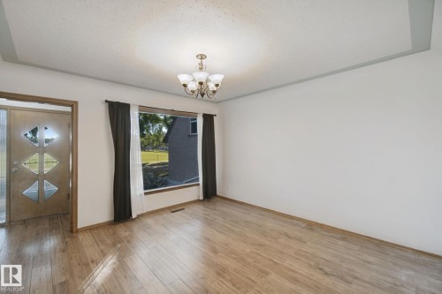 12126 57 Street Nw, Edmonton, AB 