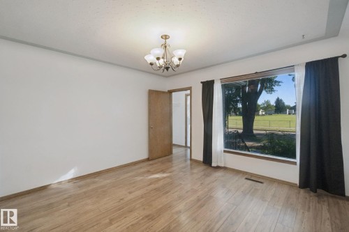 12126 57 Street Nw, Edmonton, AB 