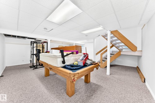566 Butterworth Way Nw, Edmonton, AB 