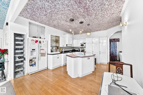566 Butterworth Way Nw, Edmonton, AB 