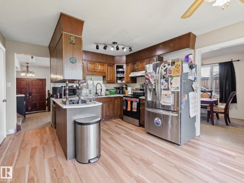 3515 51 Street Nw, Edmonton, AB 