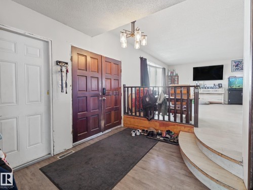 3515 51 Street Nw, Edmonton, AB 