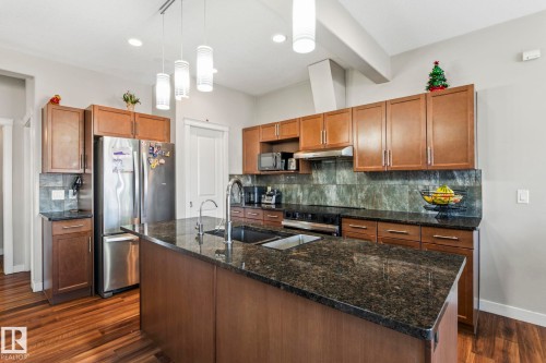 1408 27 Avenue Nw, Edmonton, AB 