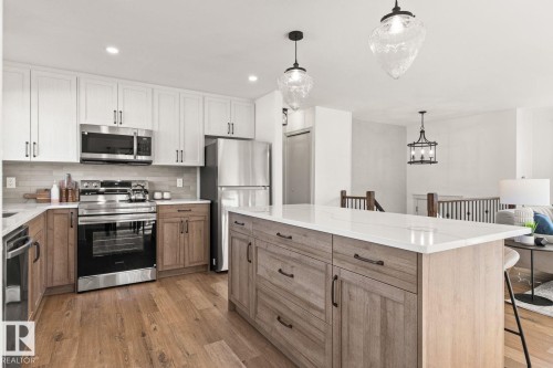 5208 10 Avenue Nw, Edmonton, AB 