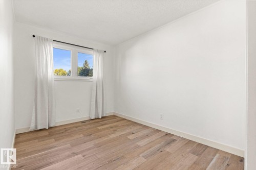 5208 10 Avenue Nw, Edmonton, AB 