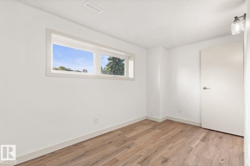 5208 10 Avenue Nw, Edmonton, AB 