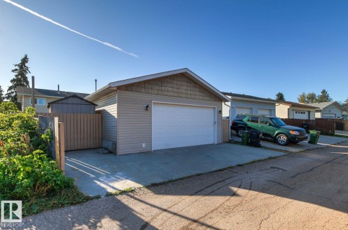 5208 10 Avenue Nw, Edmonton, AB 