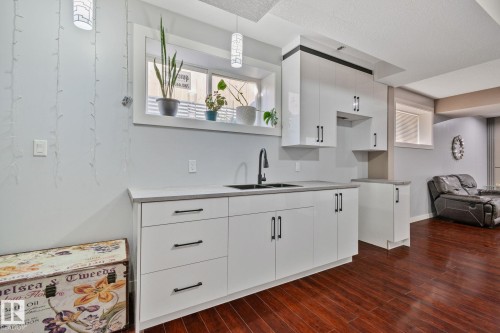 13836 163 Avenue Nw, Edmonton, AB 