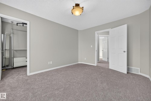 1530 76 Street Sw, Edmonton, AB 