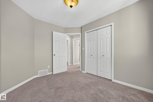 1530 76 Street Sw, Edmonton, AB 