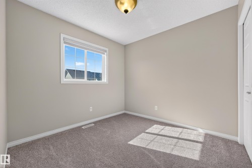 1530 76 Street Sw, Edmonton, AB 