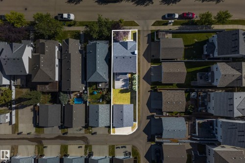 1530 76 Street Sw, Edmonton, AB 