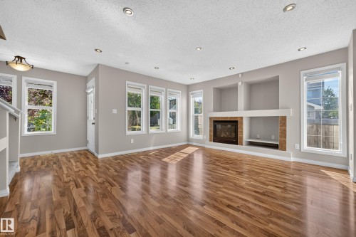 1530 76 Street Sw, Edmonton, AB 