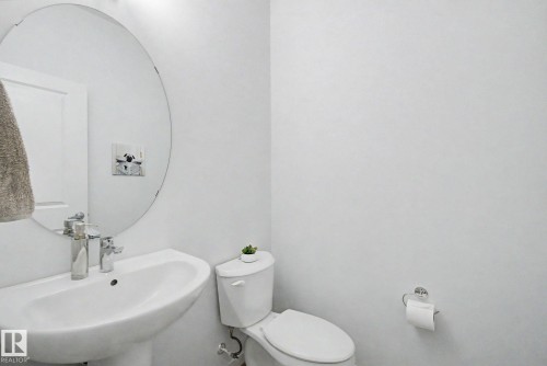28 Rosewood Way, St. Albert, AB - Indoor Photo Showing Bathroom
