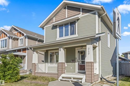 949 Valour Way Nw, Edmonton, AB 