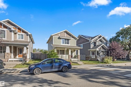 949 Valour Way Nw, Edmonton, AB 