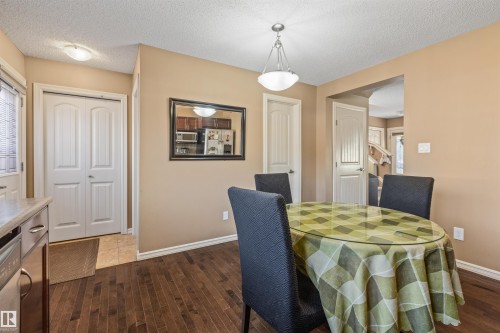 949 Valour Way Nw, Edmonton, AB 