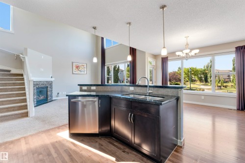 3662 13 Street Nw, Edmonton, AB 
