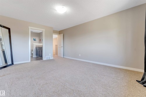 3662 13 Street Nw, Edmonton, AB 