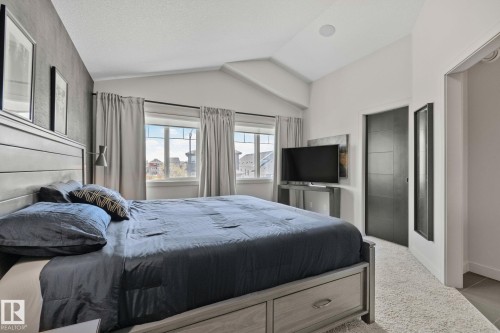 9724 223 Street Nw, Edmonton, AB - Indoor Photo Showing Bedroom