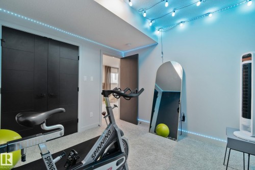 9724 223 Street Nw, Edmonton, AB - Indoor Photo Showing Other Room