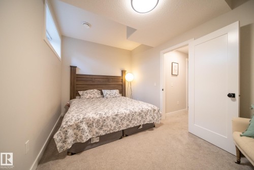 9111 65 Avenue Nw, Edmonton, AB 