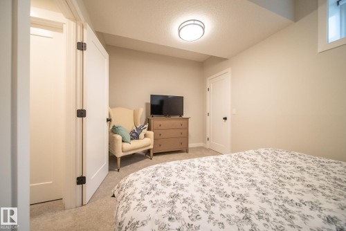 9111 65 Avenue Nw, Edmonton, AB 