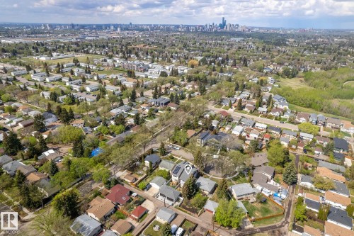 9111 65 Avenue Nw, Edmonton, AB 
