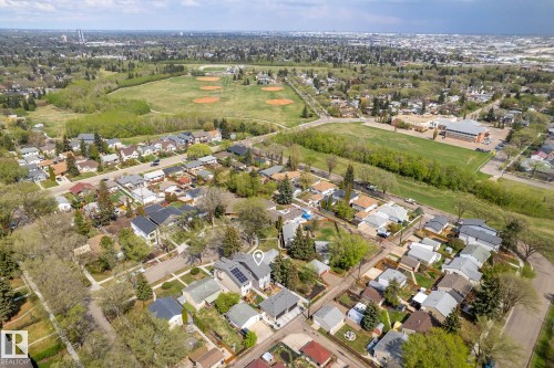 9111 65 Avenue Nw, Edmonton, AB 