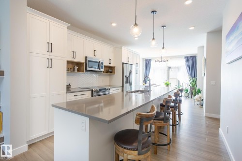 9111 65 Avenue Nw, Edmonton, AB 